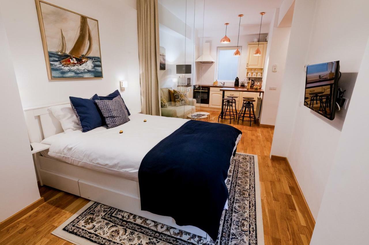 Ultracentral Apartment คลูจ-นาโปกา ภายนอก รูปภาพ