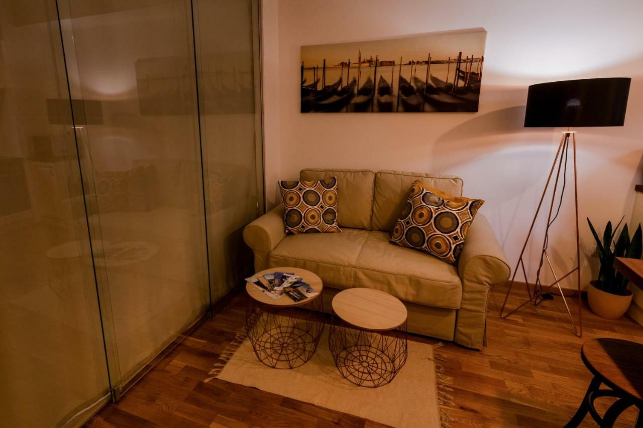 Ultracentral Apartment คลูจ-นาโปกา ภายนอก รูปภาพ