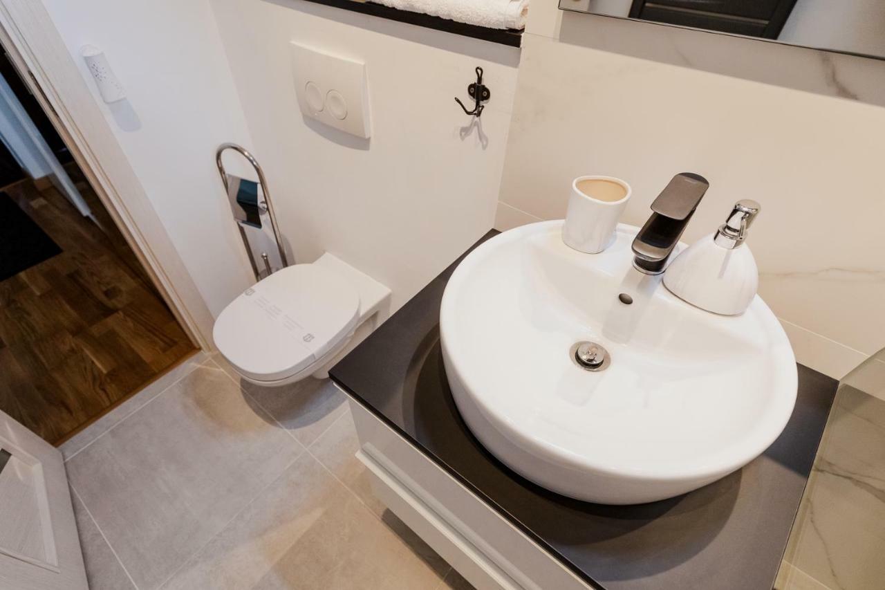 Ultracentral Apartment คลูจ-นาโปกา ภายนอก รูปภาพ